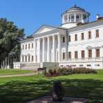 В усадьбе «Остафьево» теперь можно насладиться интерьерами других дворцов (18+)